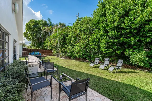 $989,000 | 825 Southwest 14th Street, Fort Lauderdale, FL 33315