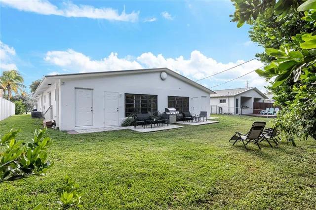 $989,000 | 825 Southwest 14th Street, Fort Lauderdale, FL 33315