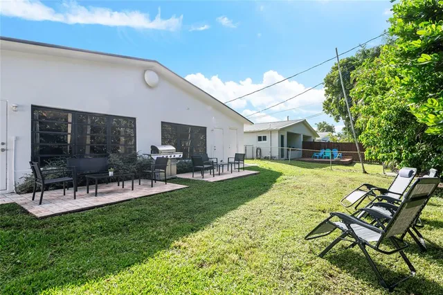 $989,000 | 825 Southwest 14th Street, Fort Lauderdale, FL 33315