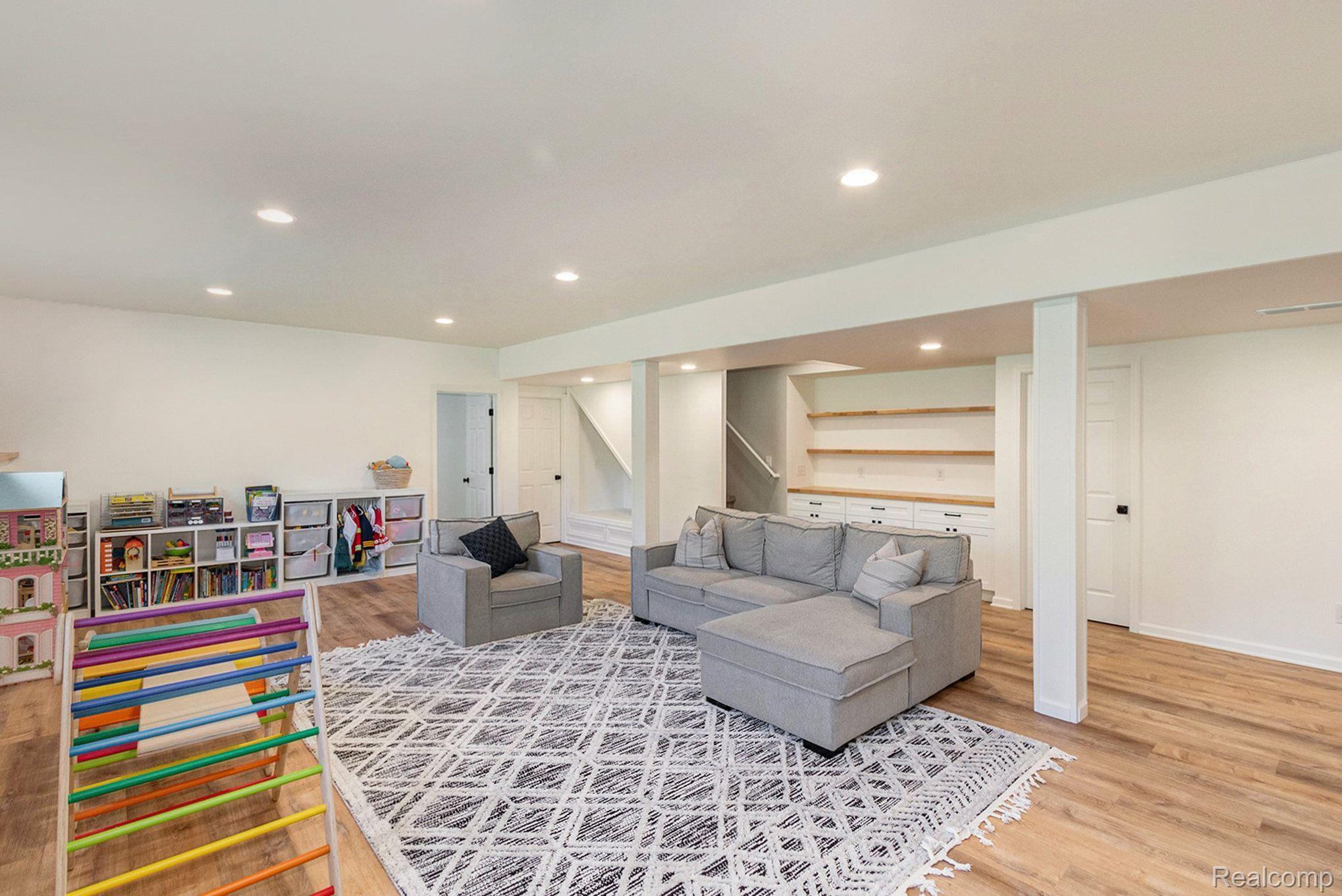 2540 Bull Run Road Oxford, MI 48371 - Photo 25 of 36 OVER 1200SF OF ADDITIONAL LIVING SPACE
