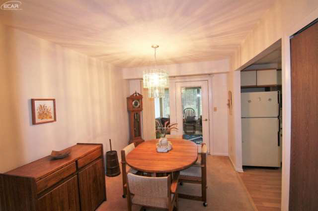 8032 Torrey Road Grand Blanc, MI 48439 - Photo 5 of 17 21121284-4.JPG