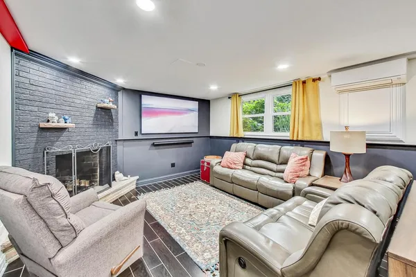 $675,000 | 1314 Tyrell Avenue, Park Ridge, IL 60068