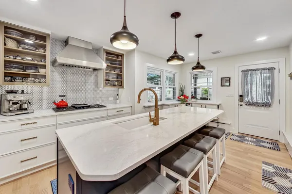 $675,000 | 1314 Tyrell Avenue, Park Ridge, IL 60068