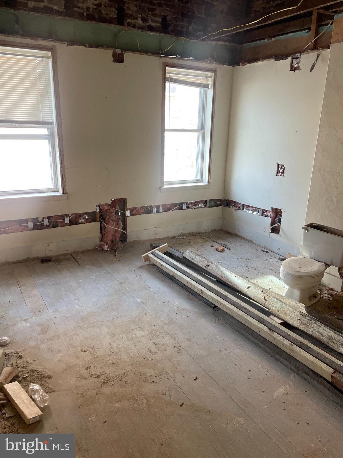 2601 Dulany Street Baltimore, MD 21223 - Photo 5 of 11