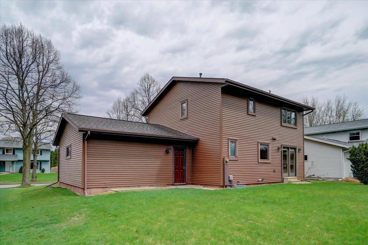 5117 Hackney Way Madison, WI 53714 - Photo 39 of 43 Gallery Image 39
