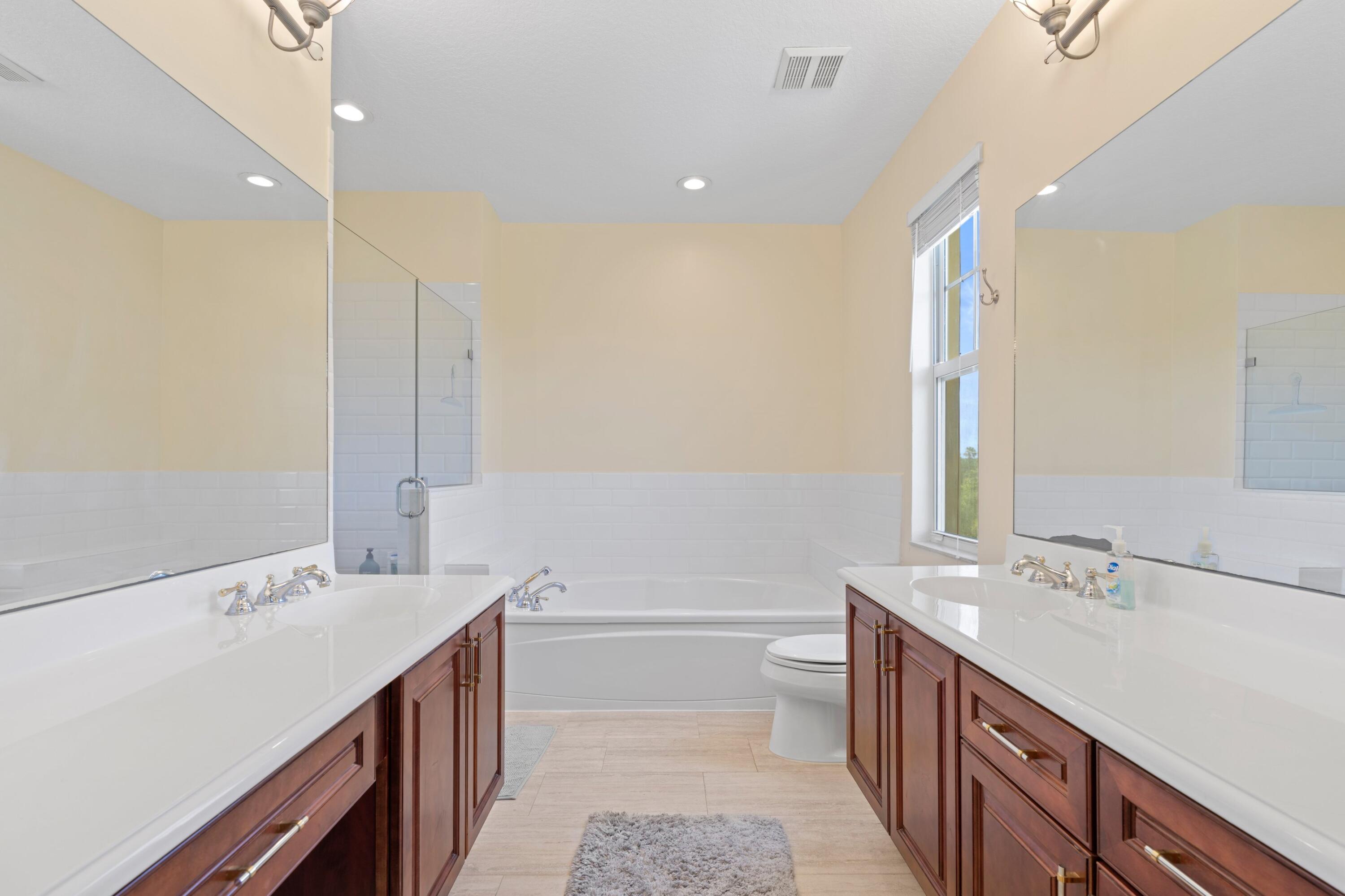 639 Northwest 38th Circle Boca Raton, FL 33431 - Photo 11 of 33 Primary Bathroom