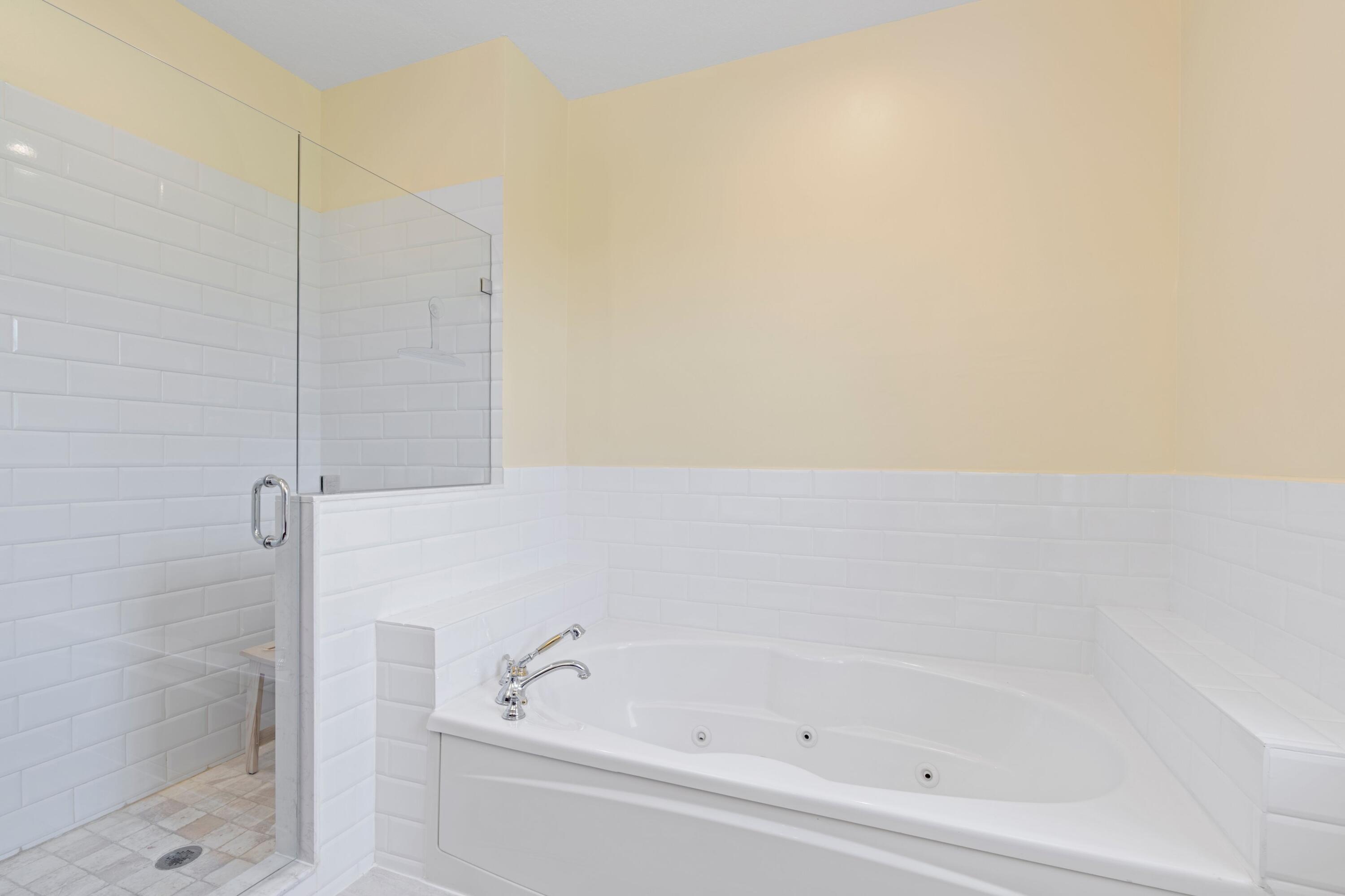 639 Northwest 38th Circle Boca Raton, FL 33431 - Photo 12 of 33 Primary Bathroom