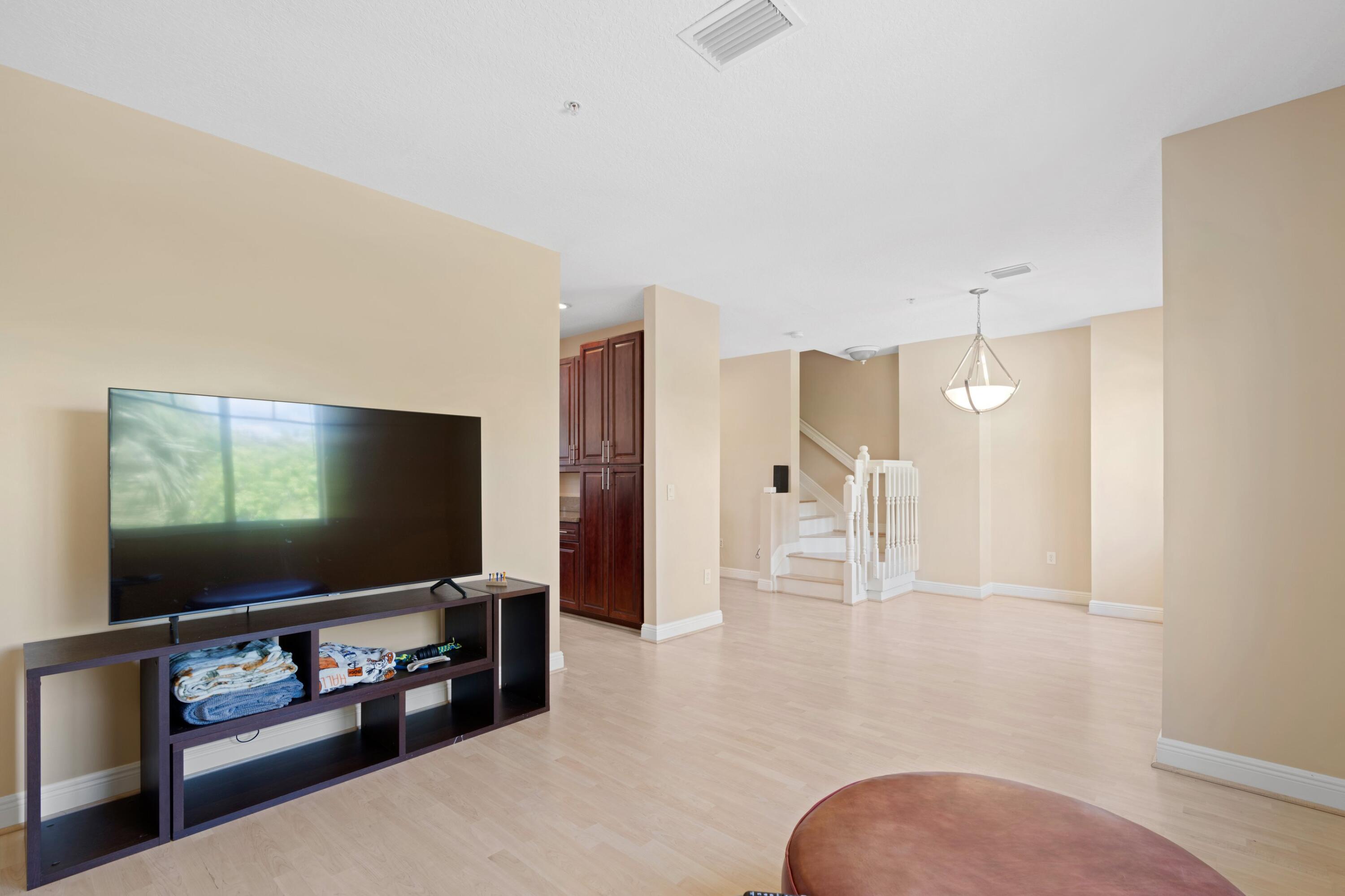 639 Northwest 38th Circle Boca Raton, FL 33431 - Photo 7 of 33 Family Room