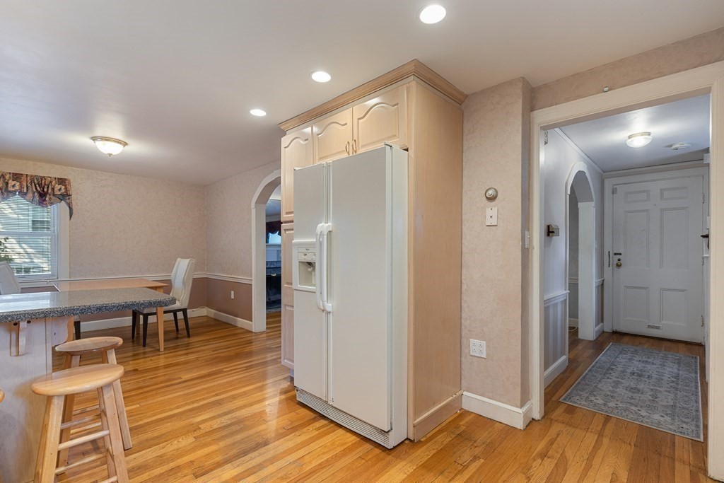 4 Duxbury Road Newton, MA 02459 - Photo 12 of 42