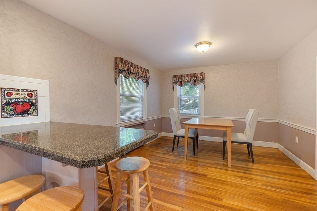 4 Duxbury Road Newton, MA 02459 - Photo 13 of 42