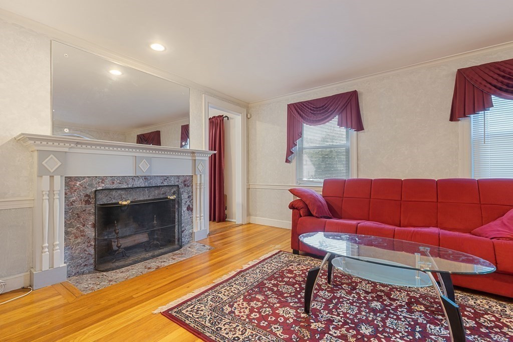 4 Duxbury Road Newton, MA 02459 - Photo 2 of 42