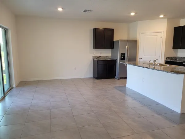 $2,250 | 30959 Penny Surf Loop, Wesley Chapel, FL 33545