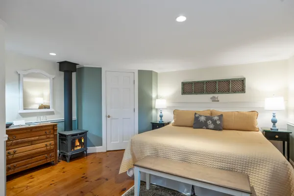 $1,350,000 | 84 Elm Street, Camden, ME 04843