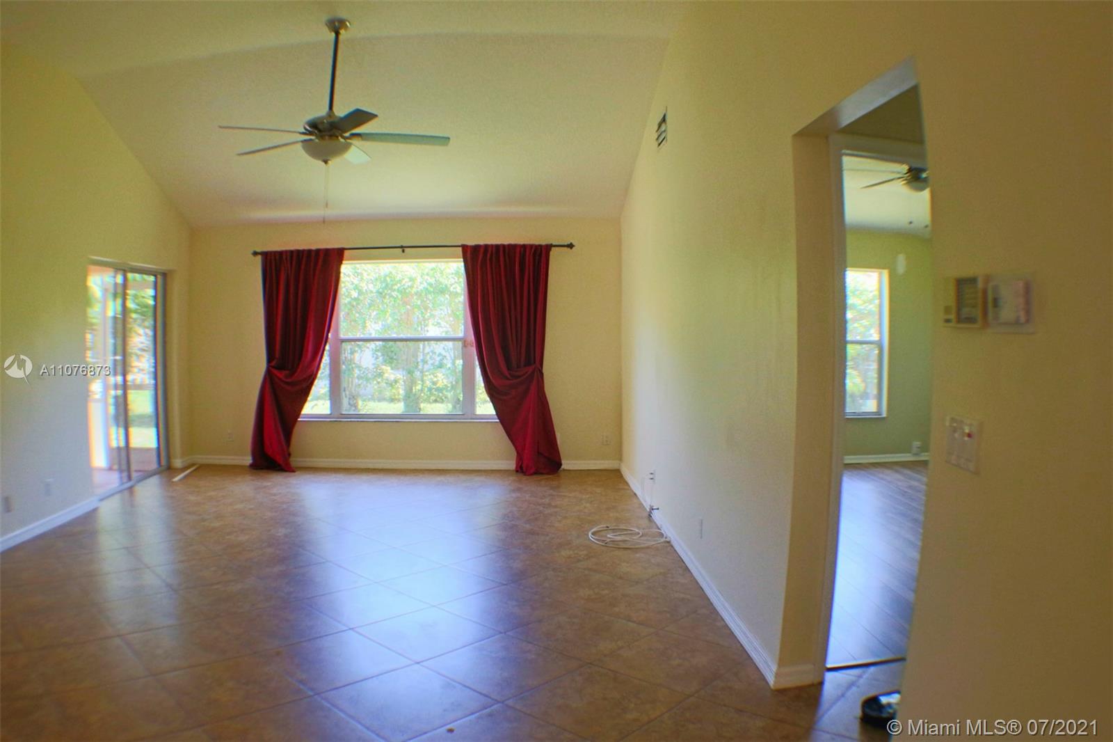 3118 Contego Lane Riviera Beach, FL 33418 - Photo 10 of 24