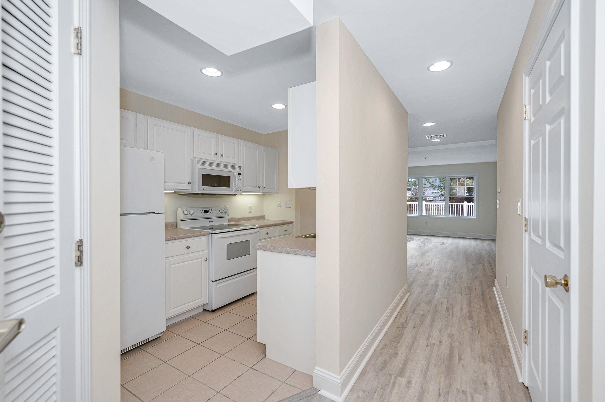 597 R Lafayette Road, Unit 103 Hampton, NH 03842 - Photo 19 of 40