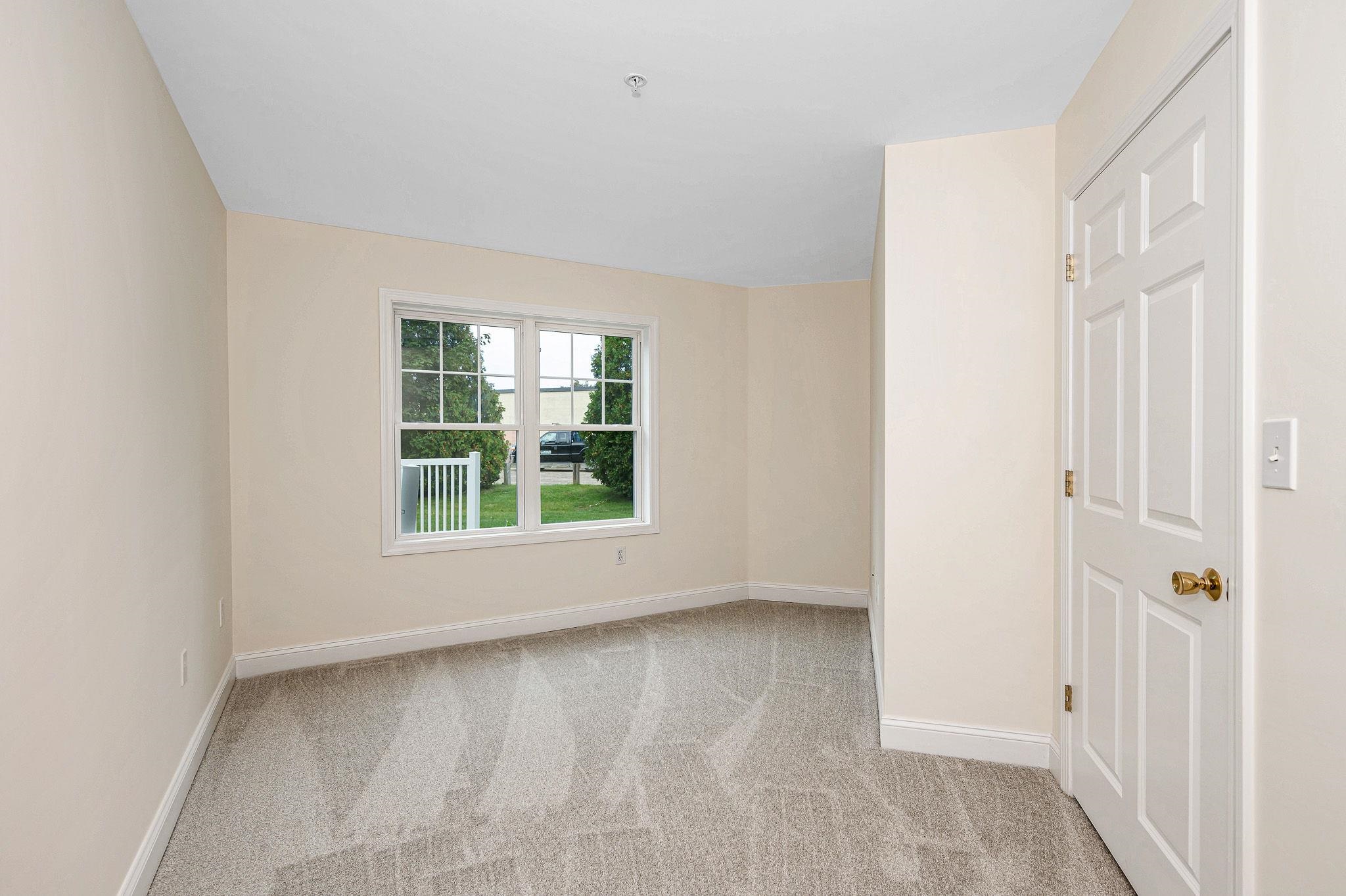 597 R Lafayette Road, Unit 103 Hampton, NH 03842 - Photo 3 of 40
