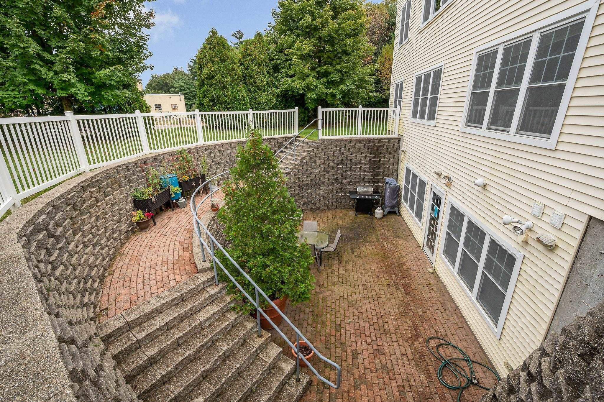 597 R Lafayette Road, Unit 103 Hampton, NH 03842 - Photo 32 of 40