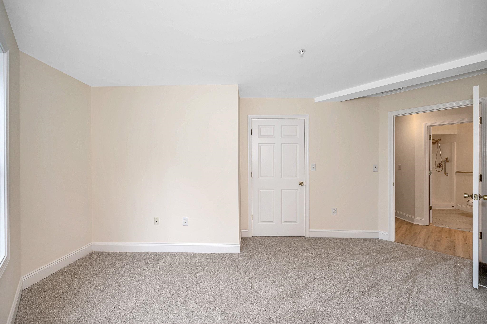 597 R Lafayette Road, Unit 103 Hampton, NH 03842 - Photo 5 of 40