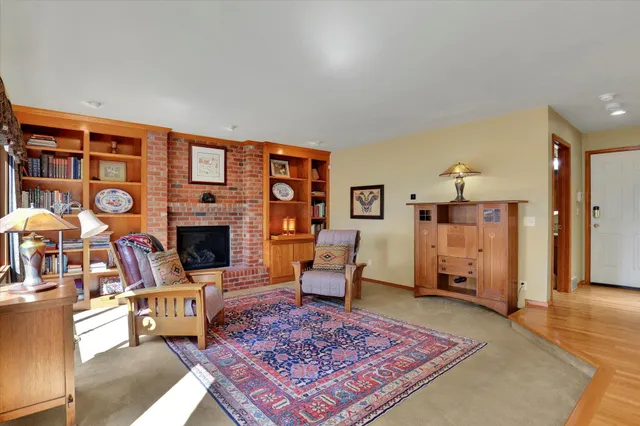 $879,500 | 6824 South Highland Park Drive, Spokane, WA 99223