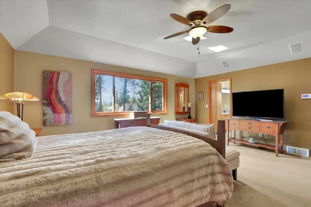 $879,500 | 6824 South Highland Park Drive, Spokane, WA 99223