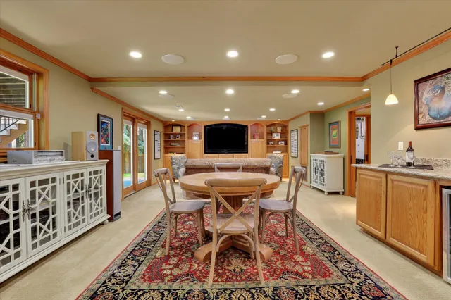 $879,500 | 6824 South Highland Park Drive, Spokane, WA 99223