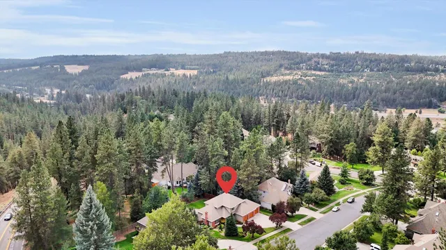 $879,500 | 6824 South Highland Park Drive, Spokane, WA 99223