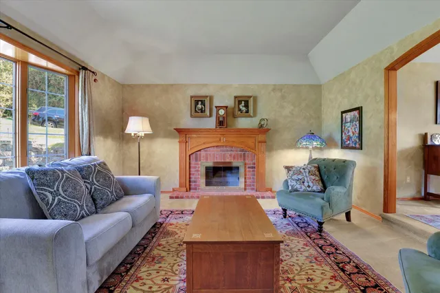 $879,500 | 6824 South Highland Park Drive, Spokane, WA 99223