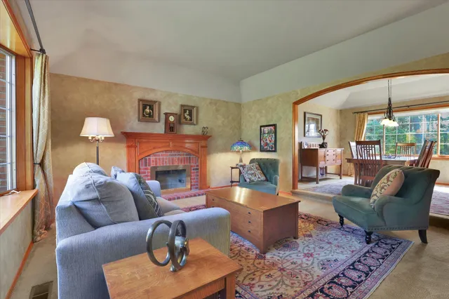 $879,500 | 6824 South Highland Park Drive, Spokane, WA 99223