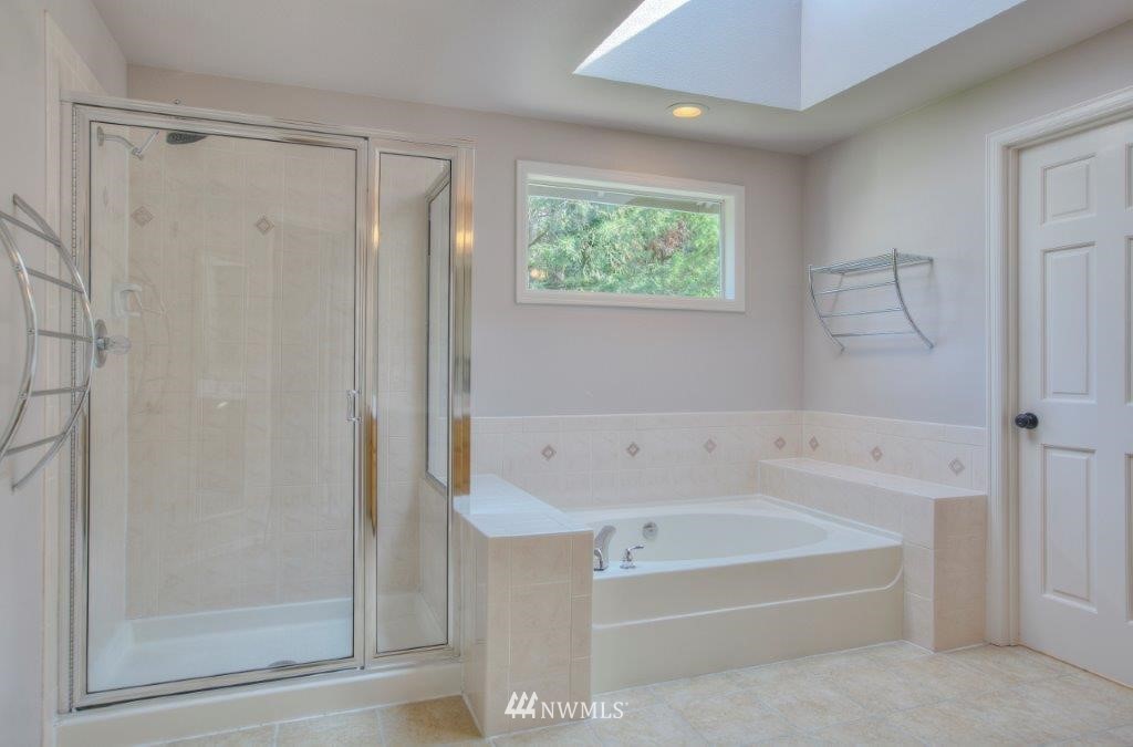 14512 Southeast 184th Place Renton, WA 98058 - Photo 17 of 24 Gallery Image 17
