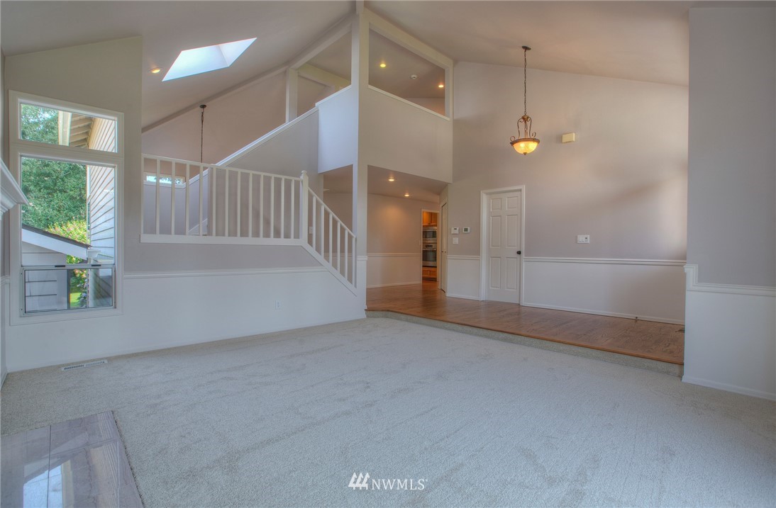 14512 Southeast 184th Place Renton, WA 98058 - Photo 5 of 24 Gallery Image 5