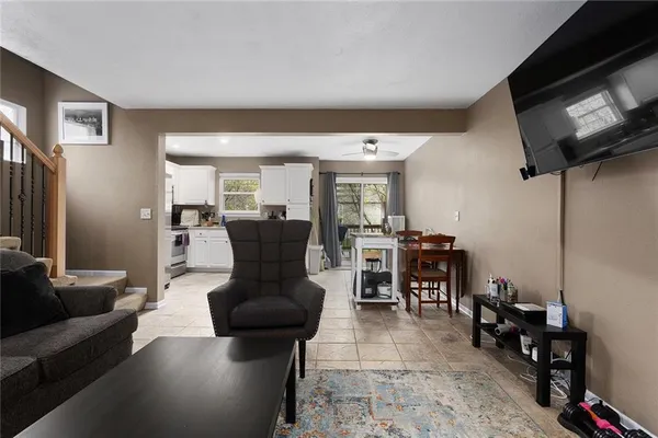 $245,000 | 3501 Northeast Austin Drive, Lee's Summit, MO 64064