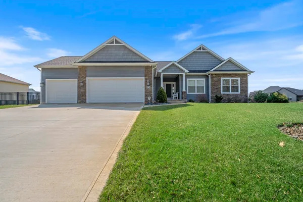 $539,900 | 2770 Lake Tahoe Trail, Warsaw, IN 46582