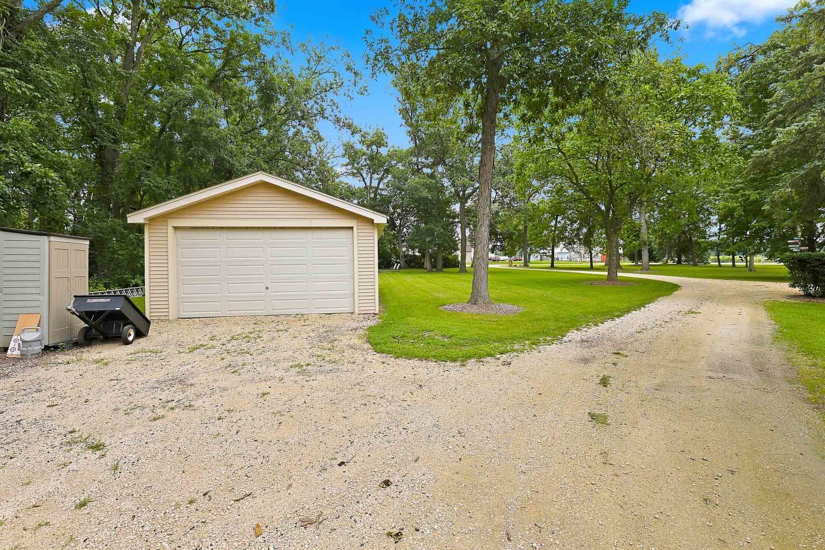 33601 East Five Points Road Kingston, IL 60145 - Photo 40 of 69 Gallery Image 40
