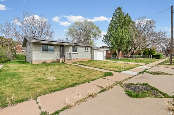 $399,975 | 488 Fern Drive, Clearfield, UT 84015