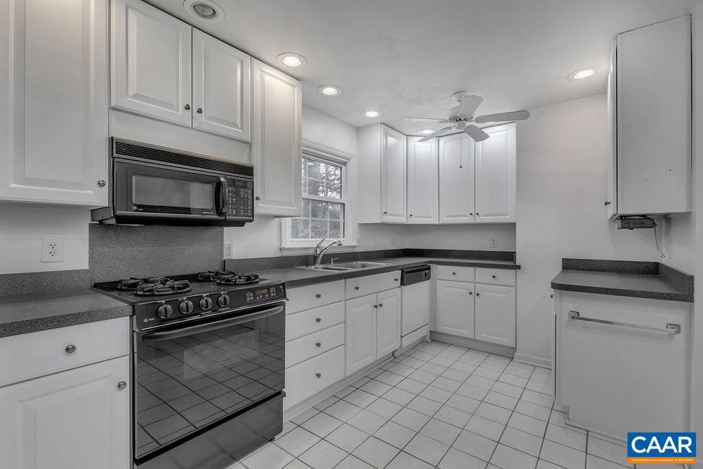 1504 Trailridge Road Charlottesville, VA 22903 - Photo 12 of 51 Gallery Image 12