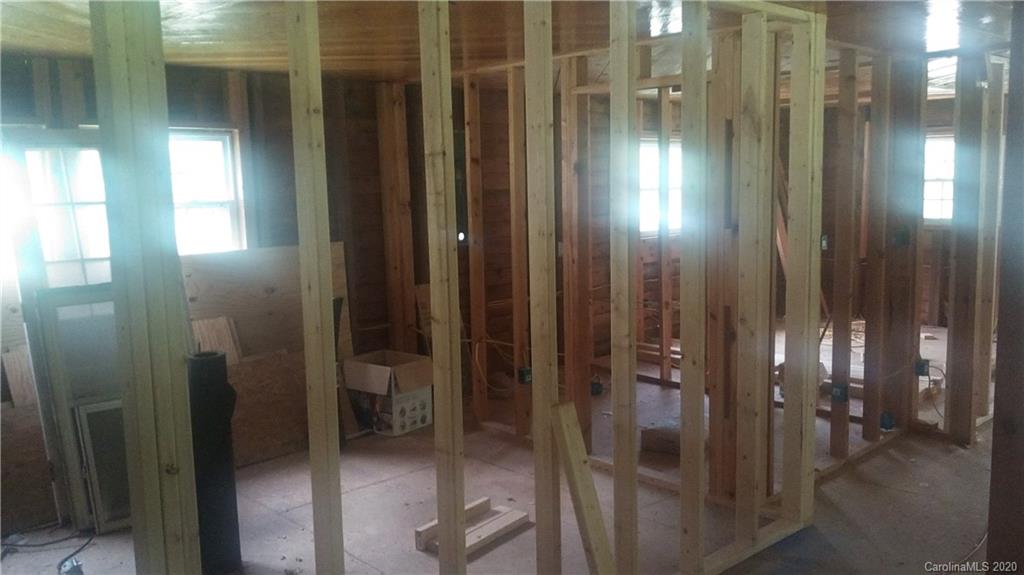 255 Wilds Branch Road Marshall, NC 28753 - Photo 9 of 10 Gallery Image 9