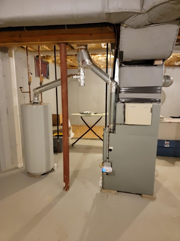 281 Rowley Bridge Road, Unit 7 Topsfield, MA 01983 - Photo 29 of 32 a view of gym