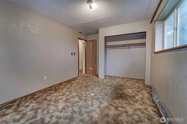 $300,000 | 27056 Wagner Circle Northeast, Kingston, WA 98346