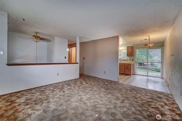 $300,000 | 27056 Wagner Circle Northeast, Kingston, WA 98346