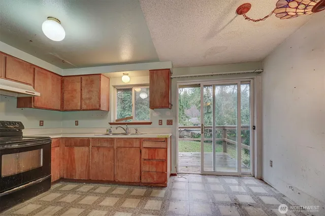 $300,000 | 27056 Wagner Circle Northeast, Kingston, WA 98346