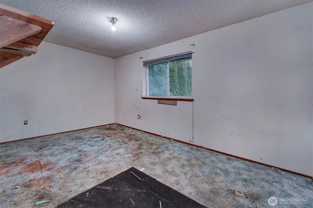 $300,000 | 27056 Wagner Circle Northeast, Kingston, WA 98346