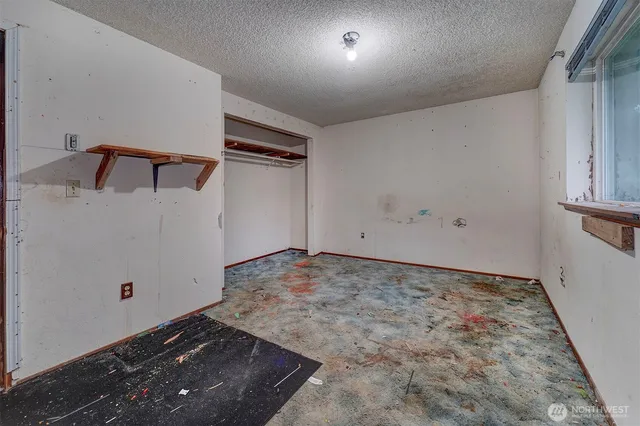 $300,000 | 27056 Wagner Circle Northeast, Kingston, WA 98346