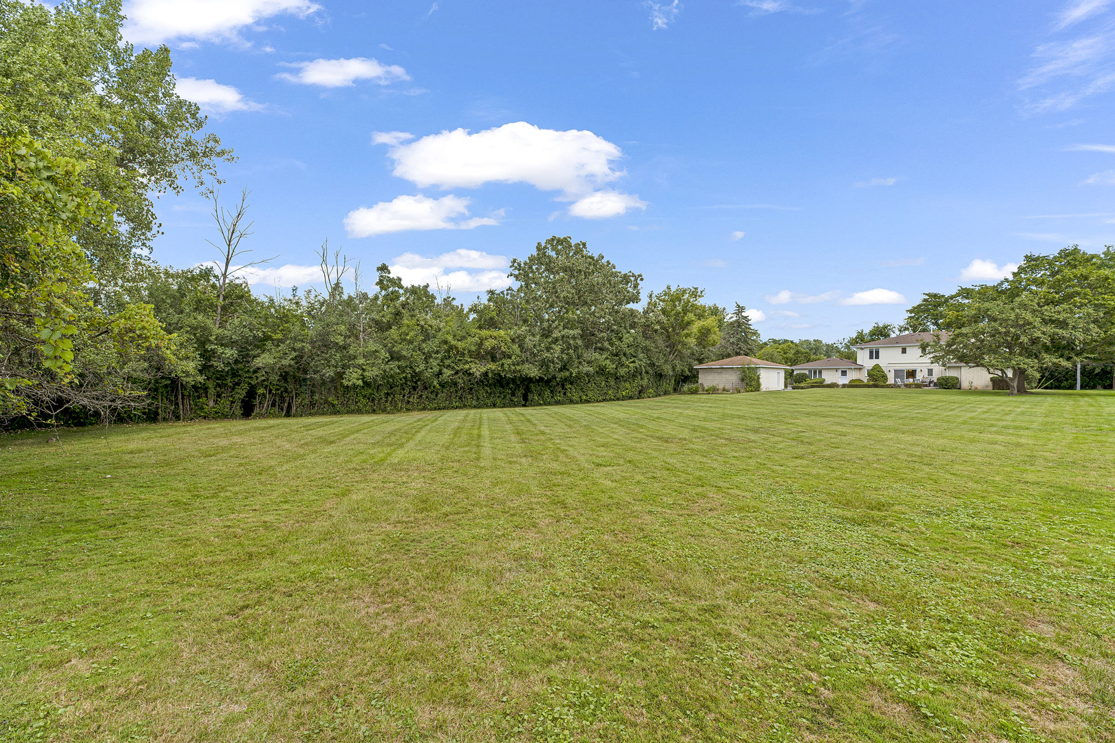 2380 Highmoor Road Highland Park, IL 60035 - Photo 25 of 30