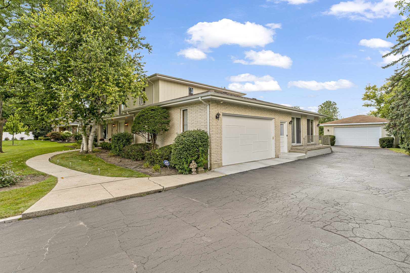 2380 Highmoor Road Highland Park, IL 60035 - Photo 27 of 30