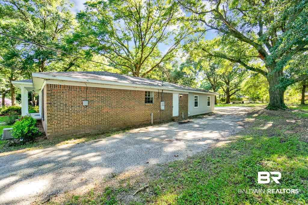 3260 Graham Road North Mobile, AL 36618 - Photo 18 of 21