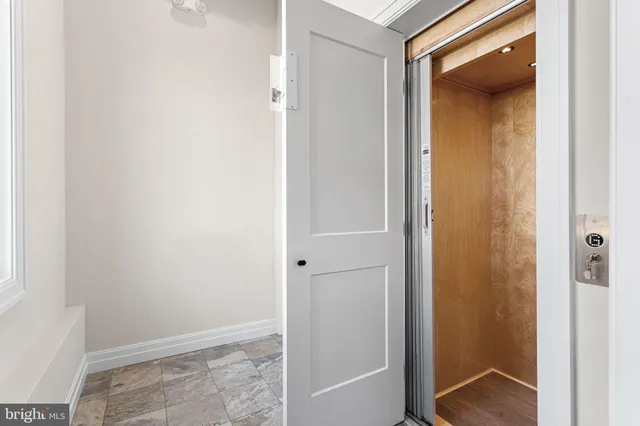 $5,500 | 151 Kings Highway East, Unit A, Haddonfield, NJ 08033