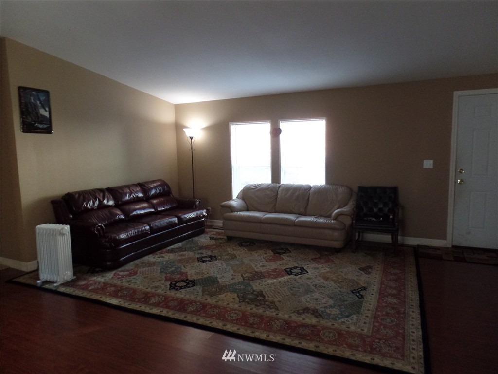 495 Ocean Beach Road Hoquiam, WA 98550 - Photo 3 of 9 Gallery Image 3