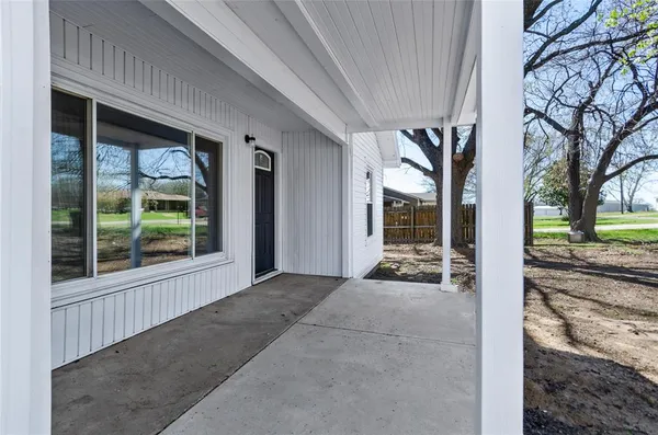 a view of a house with a outdoor space