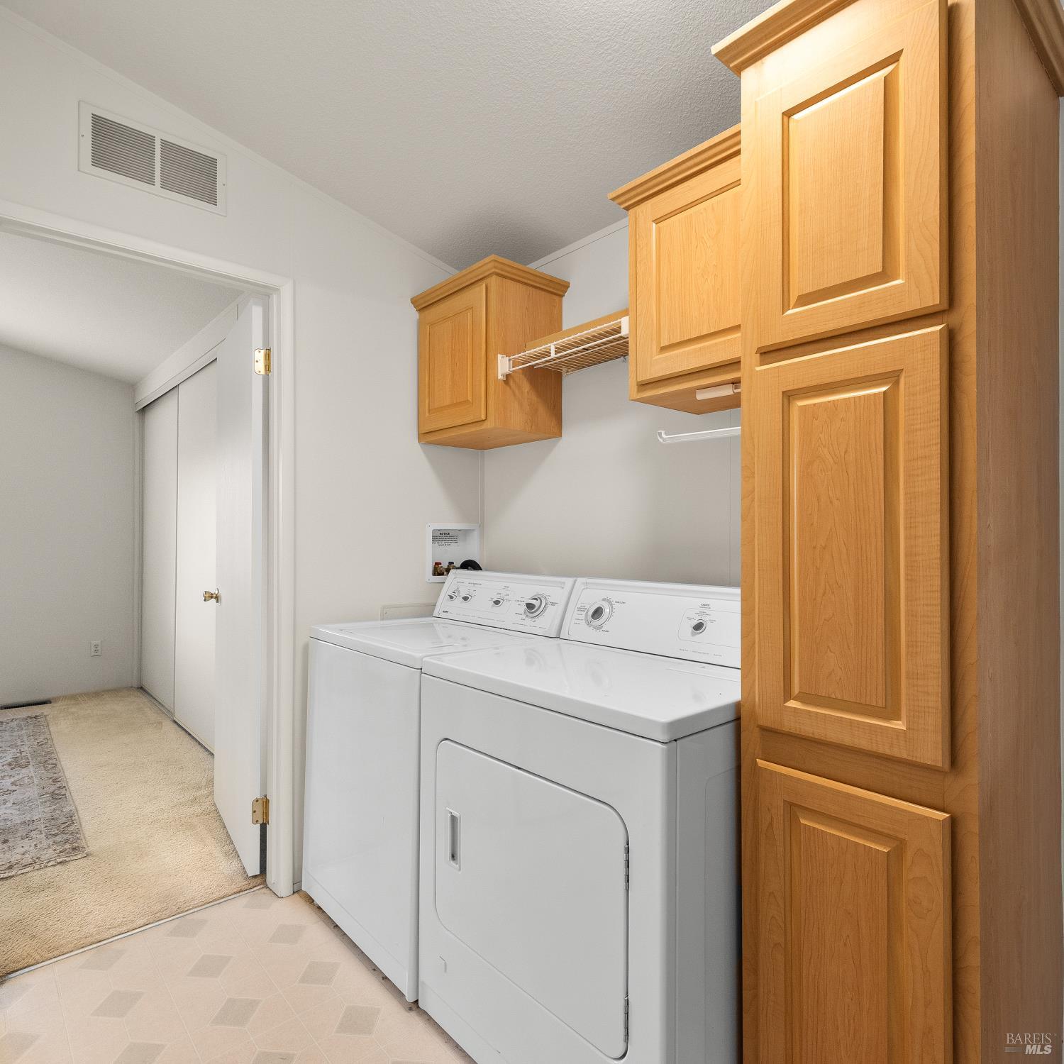 5754 Lois Avenue Santa Rosa, CA 95403 - Photo 15 of 23 a utility room with dryer and washer