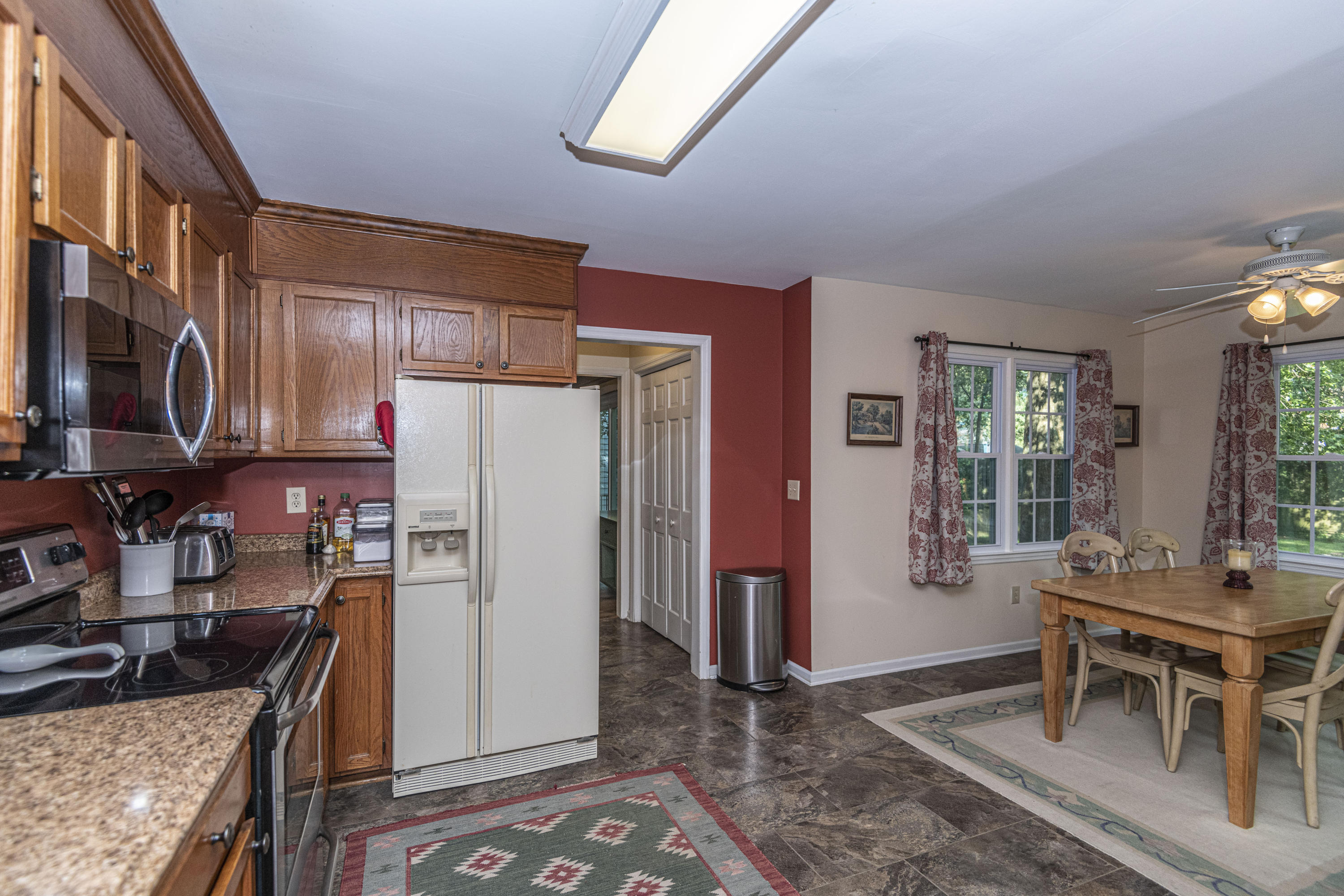 111 Glebe Road Summerville, SC 29485 - Photo 12 of 34 Kitchen
